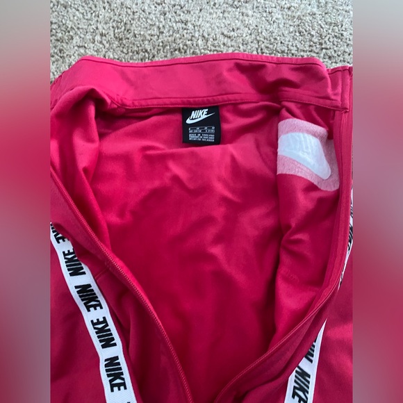 NIKE - PINK JOGGER SET - Picture 7 of 8